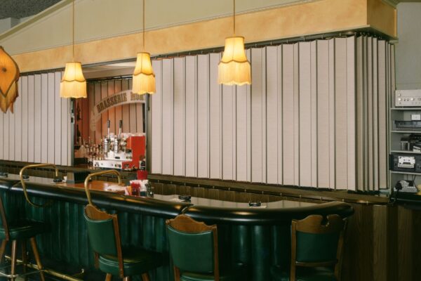 D023-S240-BackBar
